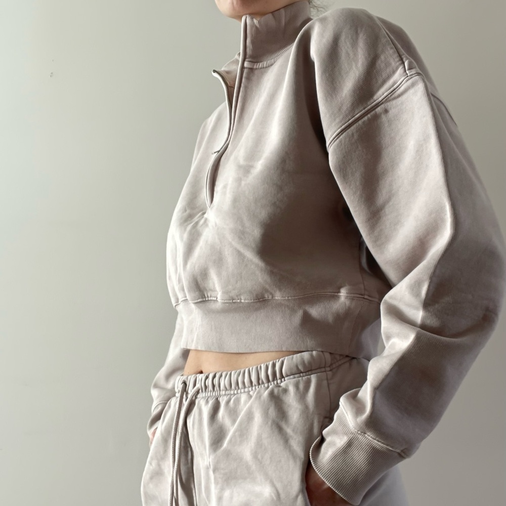 Aritzia Wilfred Free Cropped Quarter Zip Sweatshirt – Taupe Mauve | Size L